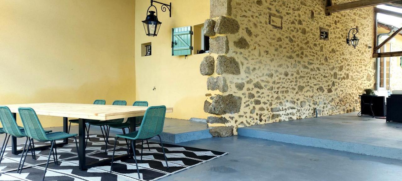 Maison D'Hotes Le Courty Blousson-Sérian Exteriér fotografie